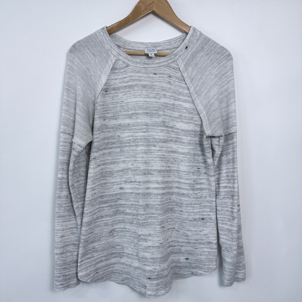 Peyton Jensen Lightweight Knit‎ Sweater Womens Medium Marled Gray Thumb Holes